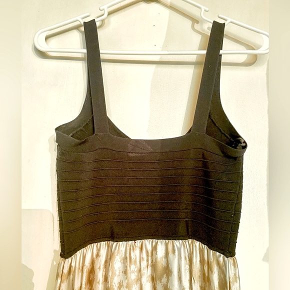 Bebe Maxi Dress - Picture 7 of 10